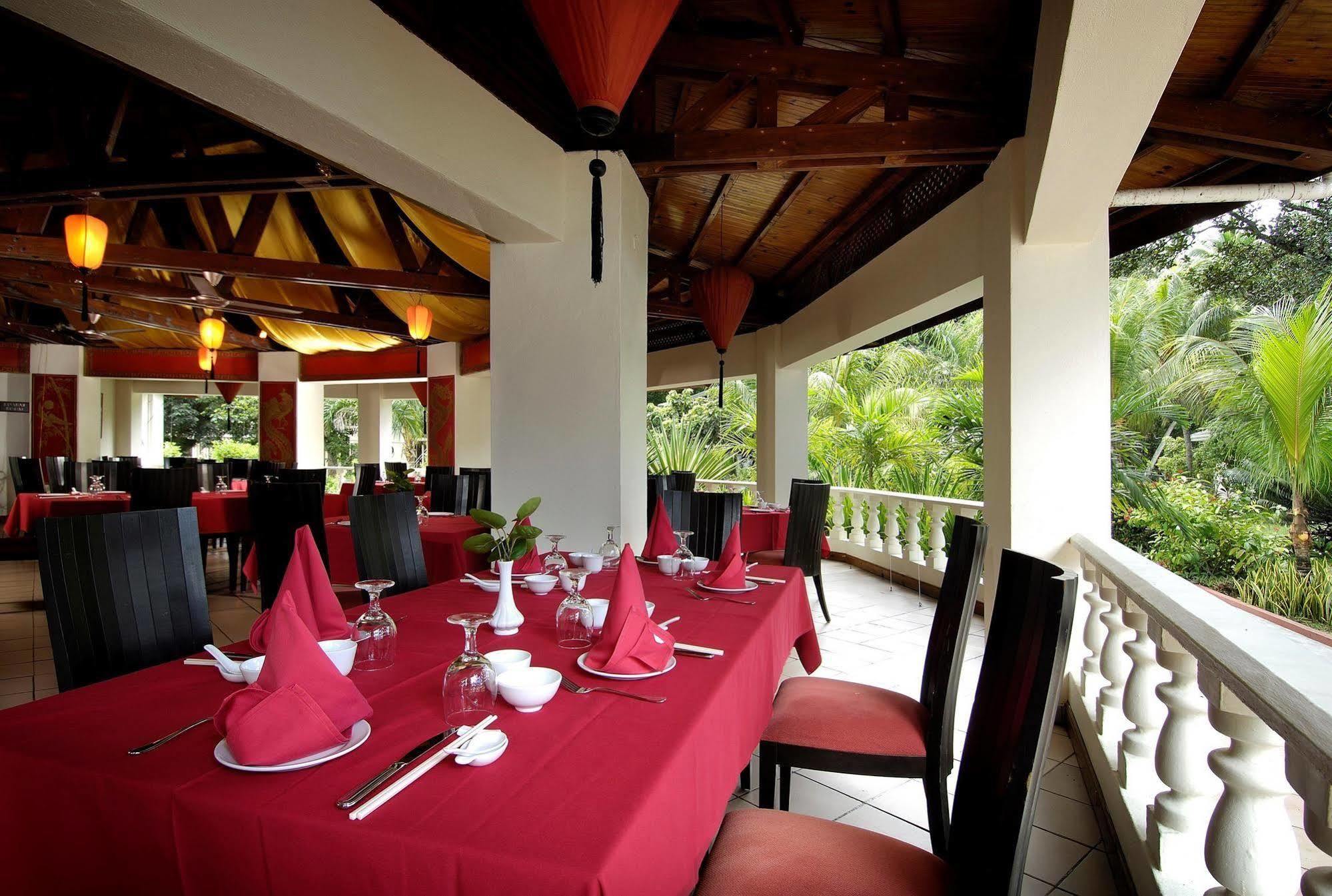 Berjaya Beau Vallon Bay Resort & Casino Esterno foto