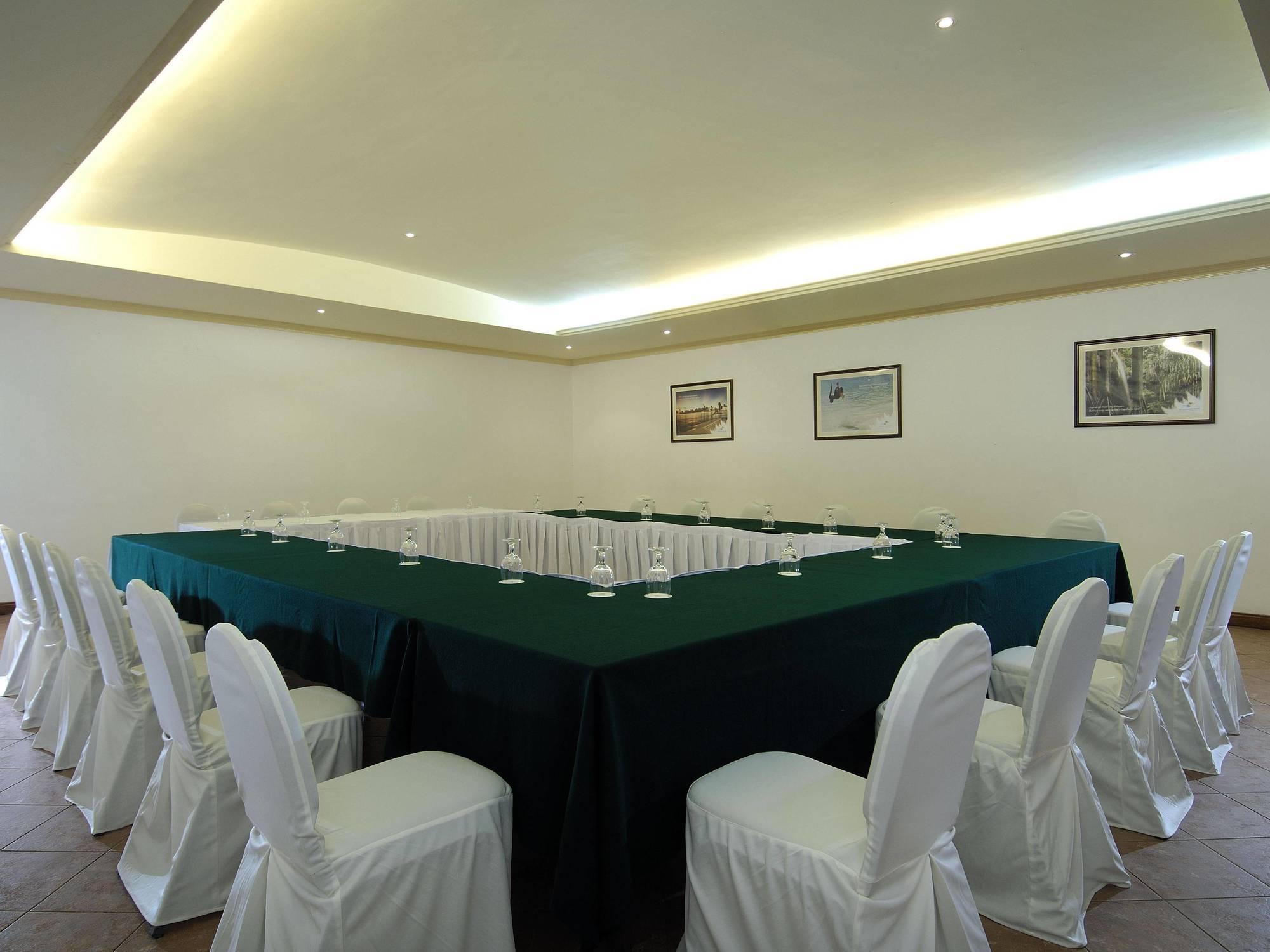 Berjaya Beau Vallon Bay Resort & Casino Esterno foto